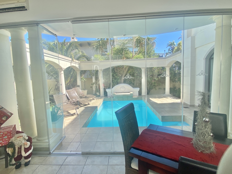 9 Bedroom Property for Sale in Sunset Beach Western Cape